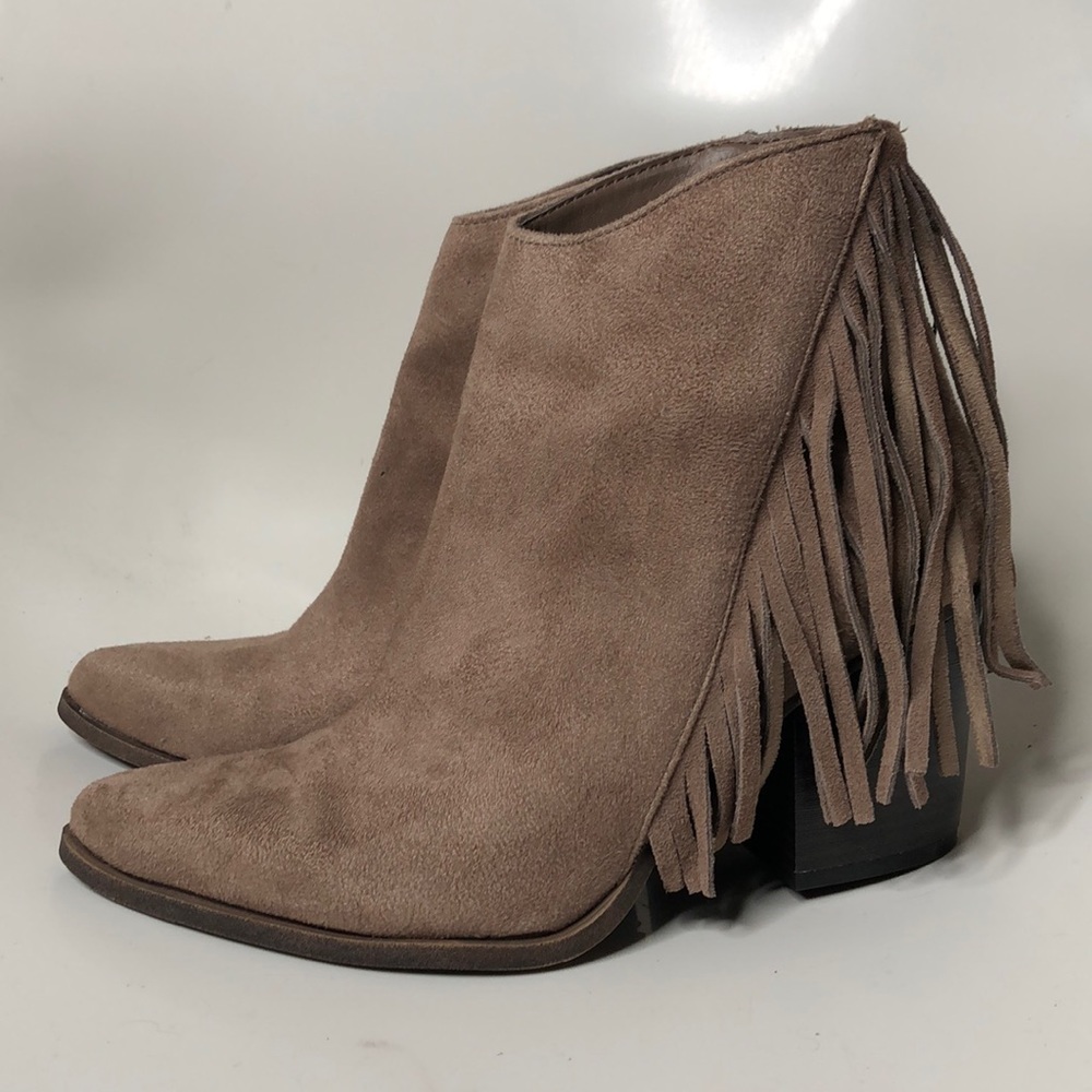 Taupe boots with fringe
